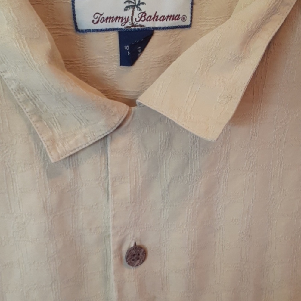 Button up - Picture 2 of 2
